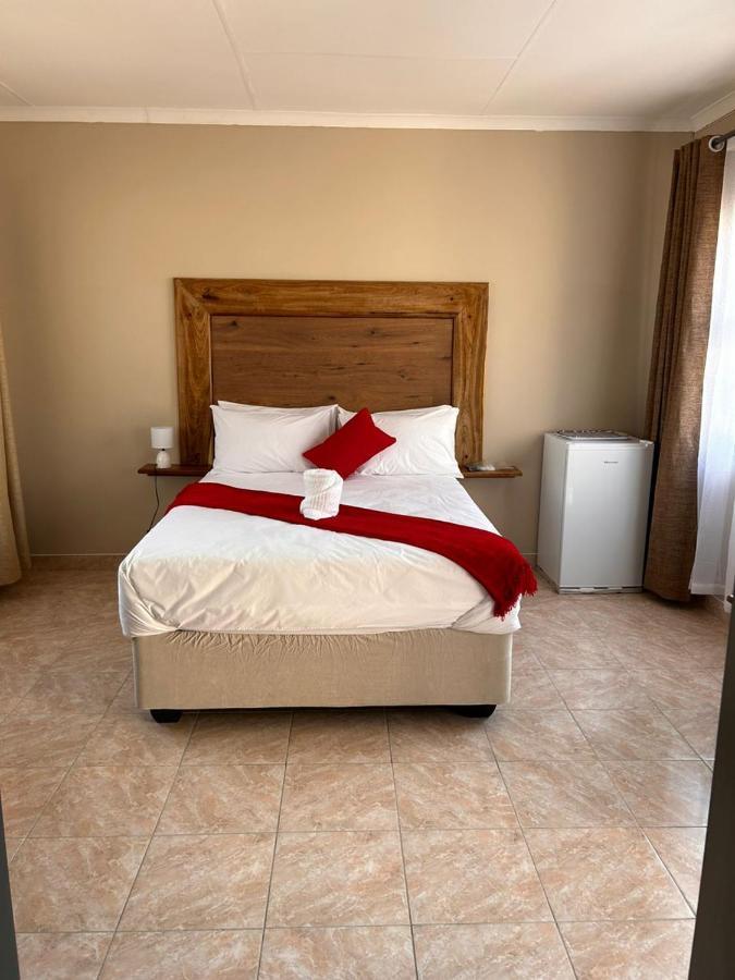The Botanical Gardens Hotel Rundu Exterior foto